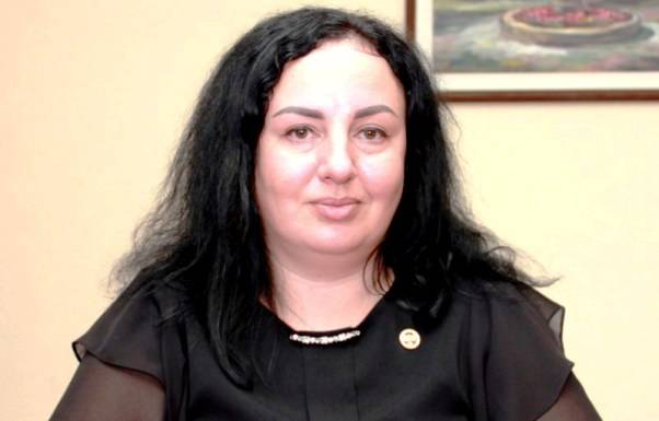 Виктория Жукова будучи мером Харцызска